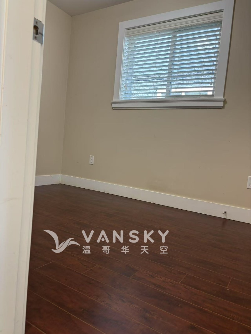 250421192209_Bedroom 2.jpg